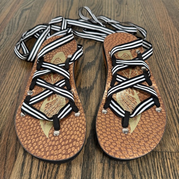 Mohop Ribbon wedge sandals size 9 - Picture 2 of 6